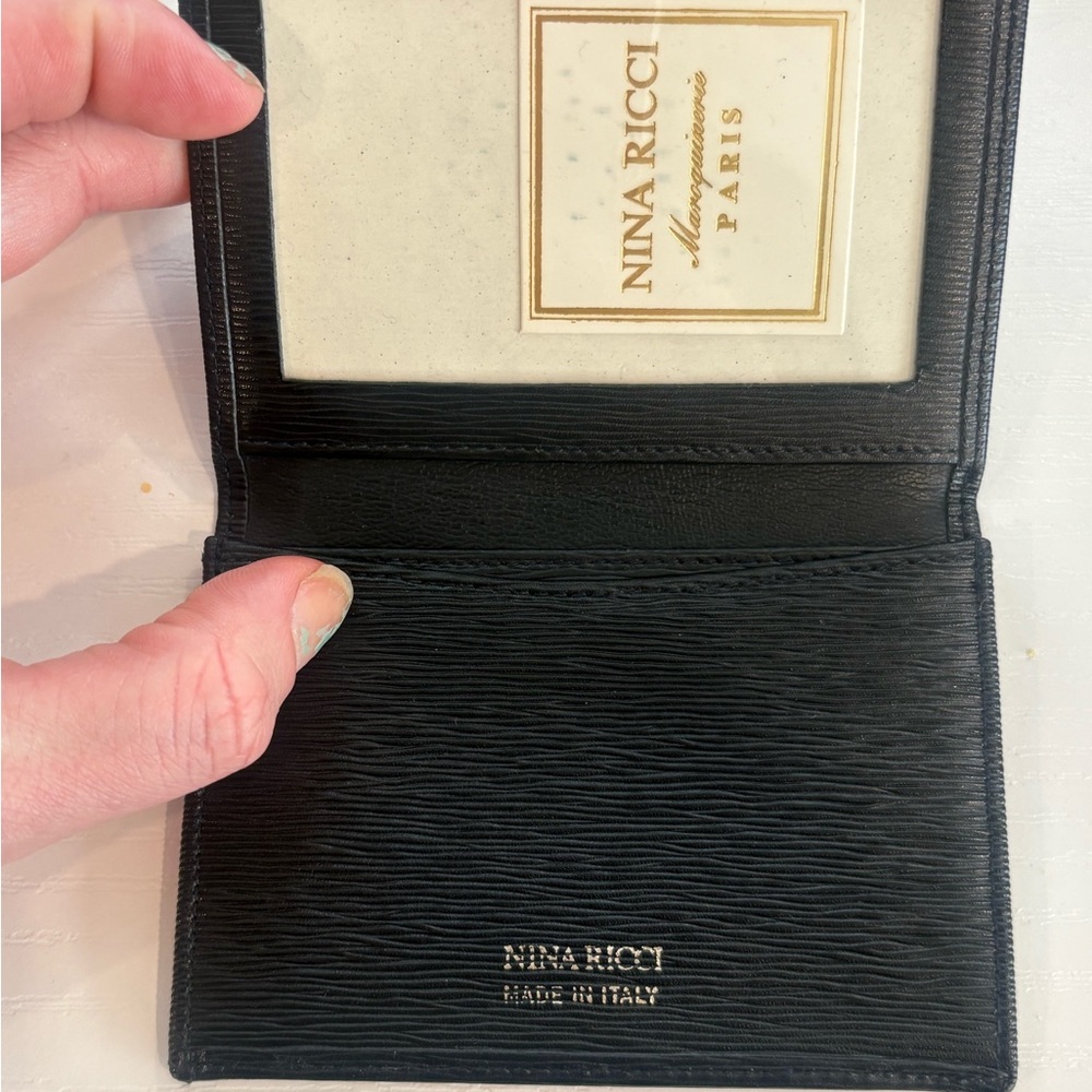 Nina Ricci Black Textured Leather Card Holder with Gold Logo - Picture 5 of 8